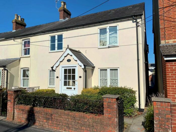 1 Bedroom Apartment To Rent In Rackclose Road, Alton, GU34