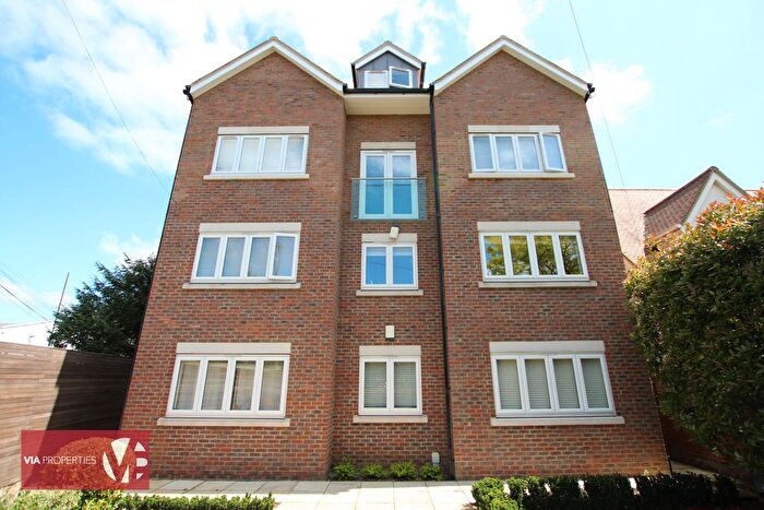 2 Bedroom Flat To Rent In Nazeing New Road, Broxbourne, EN10