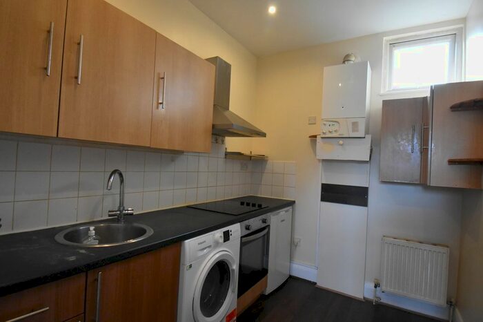 1 Bedroom Flat To Rent In Forster Road, London, N17