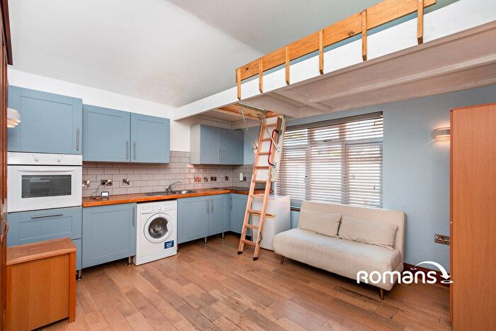 1 Bedroom Studio To Rent In Upper Hale Road, Farnham, GU9