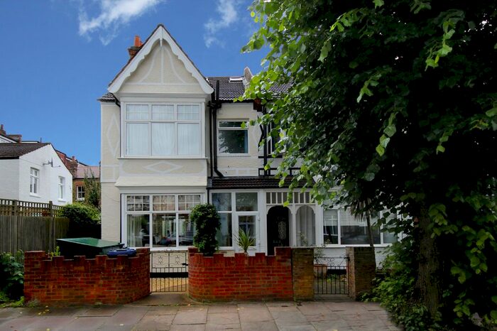 4 Bedroom End Of Terrace House To Rent In Dudley Gardens, London, W13