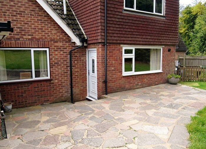1 Bedroom Flat To Rent In Squirrel Rise, Marlow, SL7