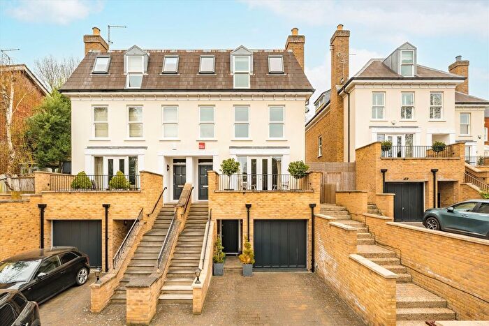 5 Bedroom Property To Rent In Cottenham Park Road, West Wimbledon, SW20