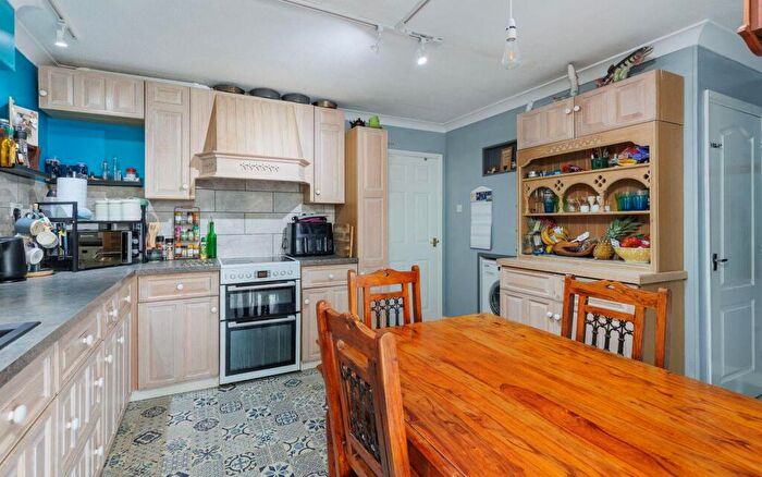 3 Bedroom Detached House For Sale In Little Preston Road, PO33