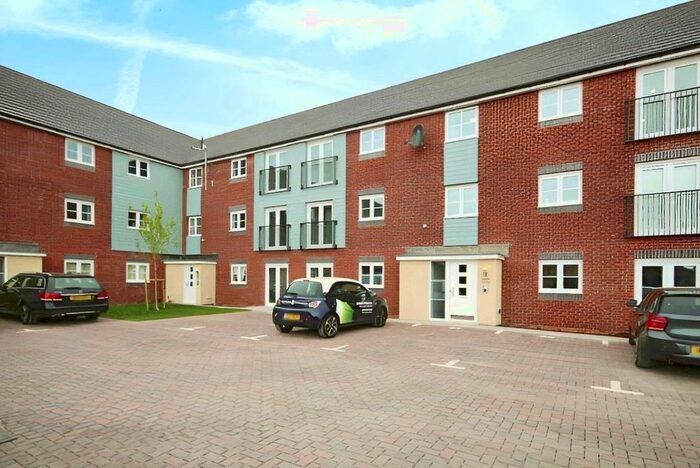 2 Bedroom Flat To Rent In Aldridge Square, Perry Barr, Birmingham, West Midlands, B42