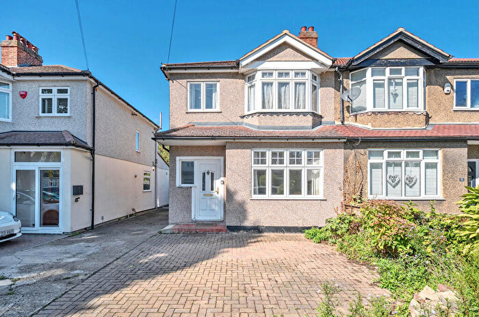 3 Bedroom Semi-Detached House For Sale In Ashcroft Avenue, Sidcup, DA15