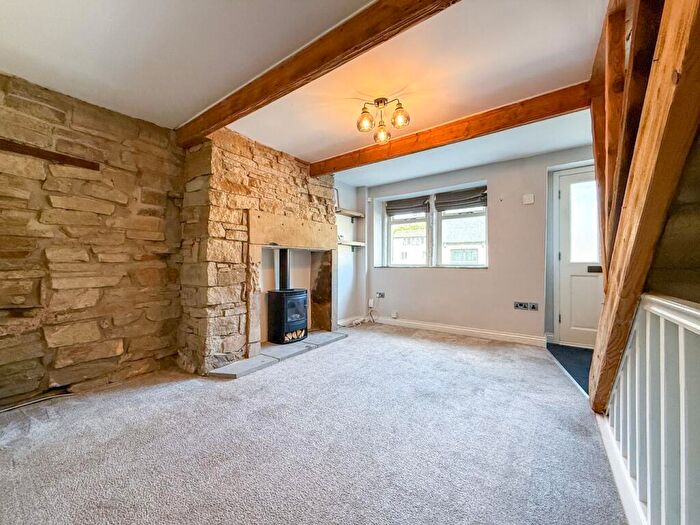2 Bedroom Cottage For Sale In Scotgate Road, Honley, Holmfirth, HD9