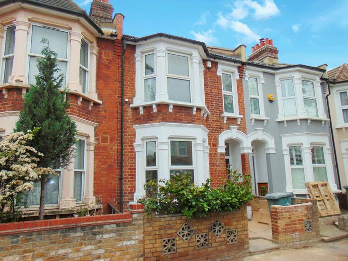 4 Bedroom Terraced House To Rent In East Ham, London, E6