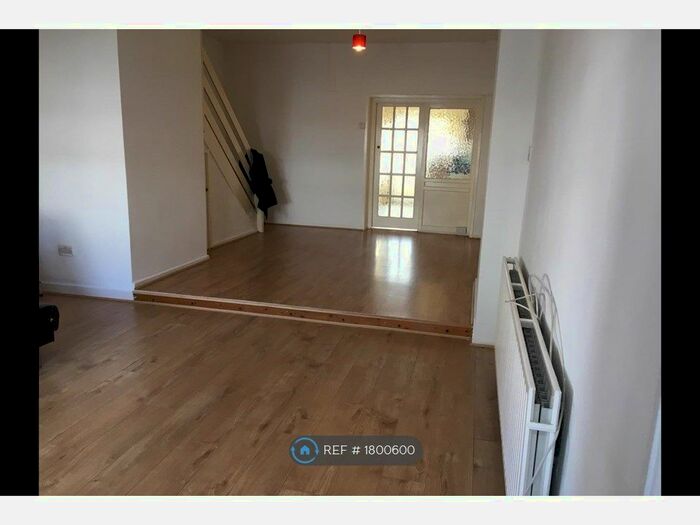 2 Bedroom Terraced House To Rent In Bolton Road, Manchester, M28