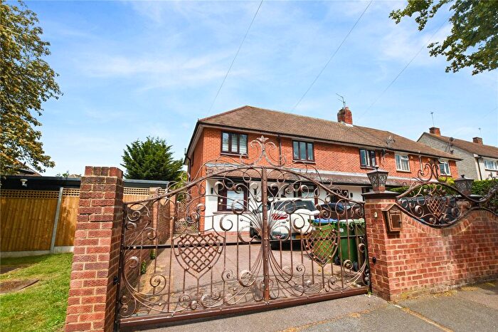 2 Bedroom End Terrace House For Sale In Carisbrooke Avenue, Bexley, DA5