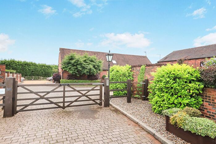 3 Bedroom Barn Conversion For Sale In Bognop Road, Essington, Wolverhampton, WV11
