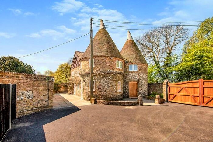 4 Bedroom Detached House To Rent In Scragged Oak Road, Detling, Maidstone, Kent, ME14