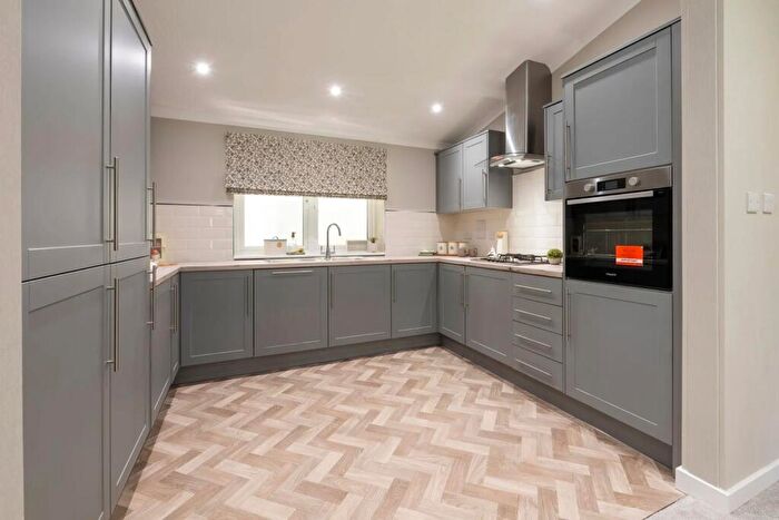 2 Bedroom Park Home For Sale In Henfold Lane, Dorking, RH5
