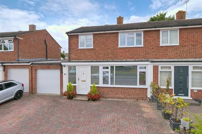 3 Bedroom Semi-Detached House To Rent In Forest Road, Paddock Wood, Tonbridge, TN12
