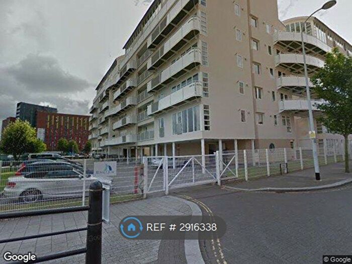 2 Bedroom Flat To Rent In Royal Quay, Liverpool, L3