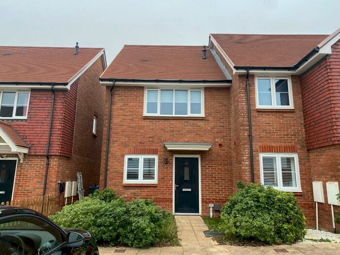 2 Bedroom Semi-Detached House To Rent In Illett Way, Faygate, Horsham, RH12