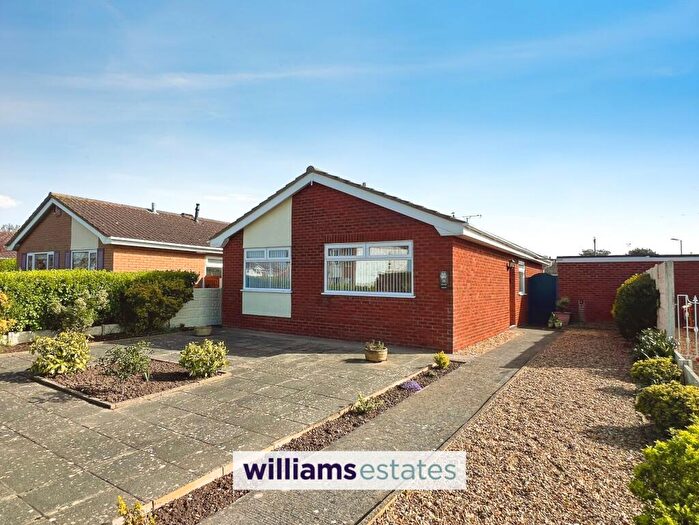 3 Bedroom Detached Bungalow For Sale In Ffordd Anwyl, Rhyl, LL18