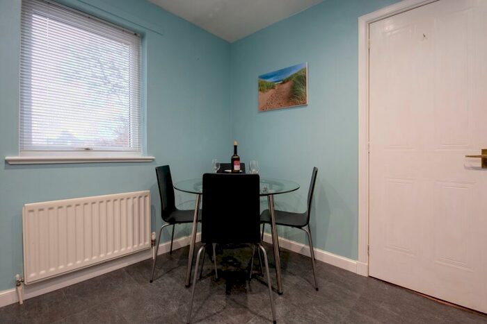 2 Bedroom Flat For Sale In Denwood, Summerhill, Aberdeen, AB15
