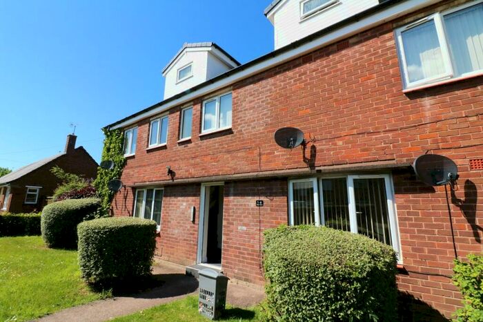 2 Bedroom Apartment To Rent In Dale Mews, Gawsworth Road, Great Sutton, Ellesmere Port, Cheshire, CH66