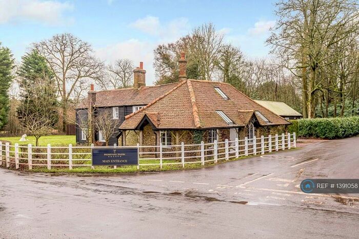 3 Bedroom Detached House To Rent In Berkhamsted, Berkhamsted, HP4