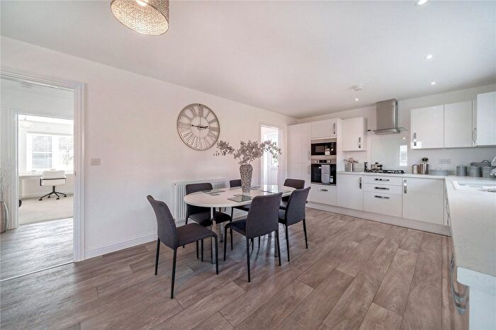 4 Bedroom Detached House For Sale In Thistledown Way, Selborne Road, Alton, Hampshire, GU34