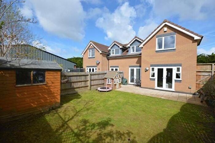 3 Bedroom Semi-Detached House To Rent In Hillcrest Close, Bishopsworth, Bristol, BS13