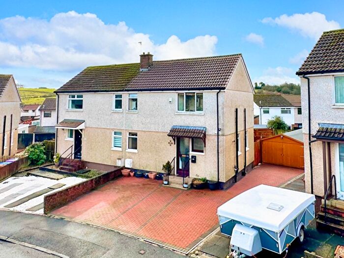 3 Bedroom Semi Detached House For Sale In Wingate Avenue, Dalry, KA24