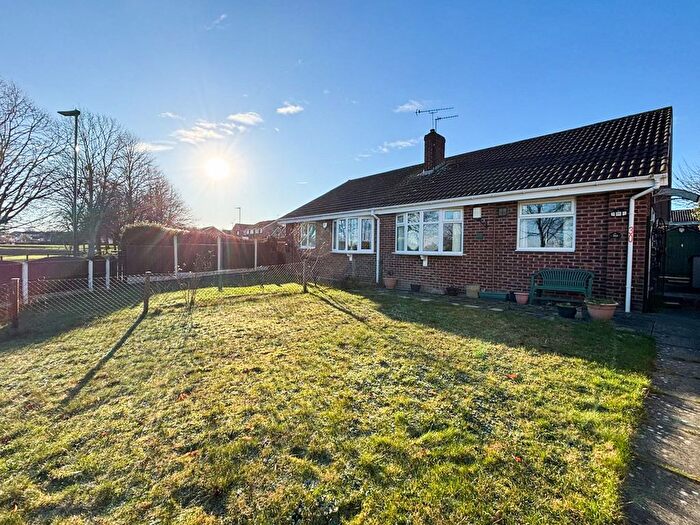 2 Bedroom Semi Detached Bungalow For Sale In Thorpe Green, Waterthorpe, S20