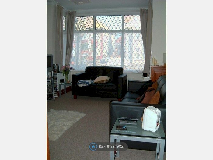 1 Bedroom Flat To Rent In Southern Road, Bournemouth, BH6