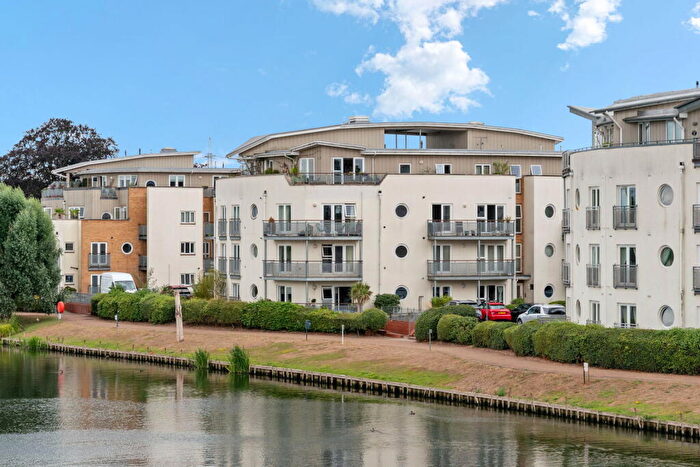 2 Bedroom Apartment For Sale In Bridge Wharf, Chertsey, KT16