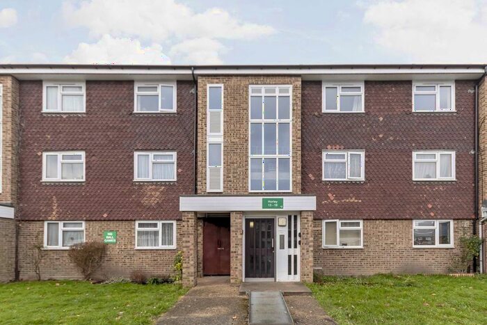 1 Bedroom Flat To Rent In Howard Road, Surbiton, KT5