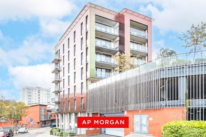 1 Bedroom Apartment To Rent In Bell Barn Road, Birmingham, West Midlands, B15