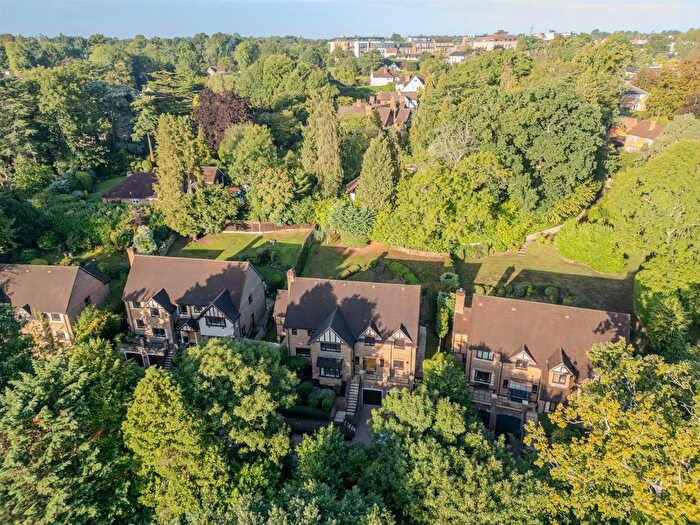 5 Bedroom Detached House For Sale In Rouse Court, Lower Road, Gerrards Cross, SL9