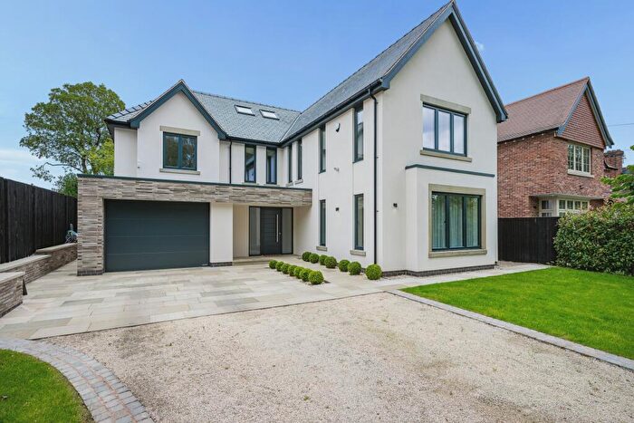 4 Bedroom Detached House For Sale In Bollin Hill, Wilmslow, Cheshire, SK9