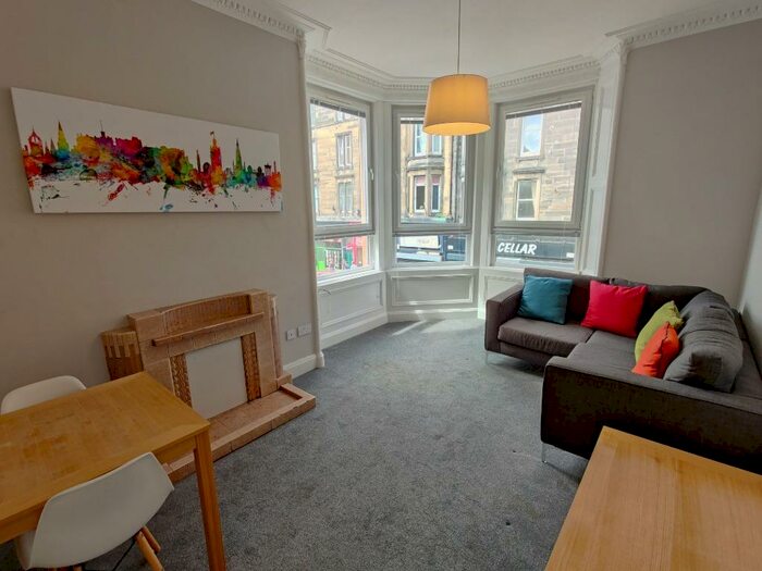 2 Bedroom Flat To Rent In Rossie Place, City Centre, Edinburgh, EH7