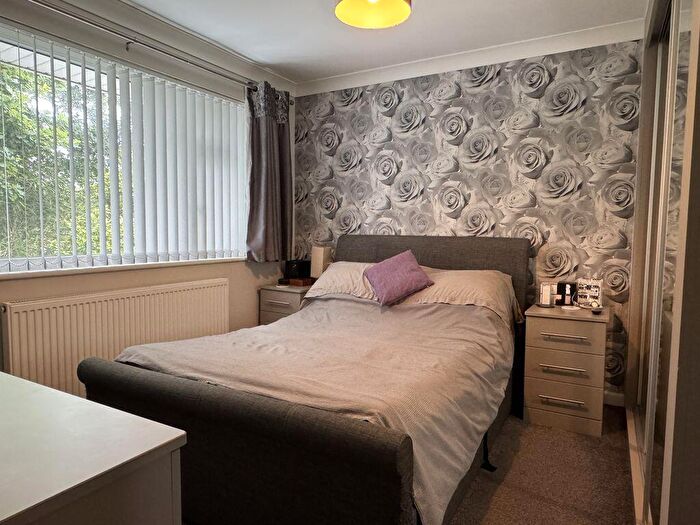 5 Bedroom Semi-Detached House For Sale In Seven Barrows Road, Northmnoor, Wareham, BH20 - Photo 9