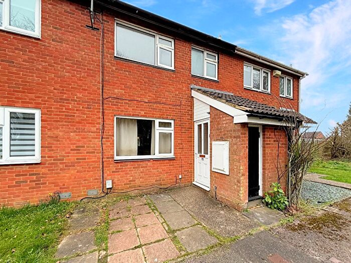 3 Bedroom Terraced House For Sale In Fensome Drive, Houghton Regis, LU5