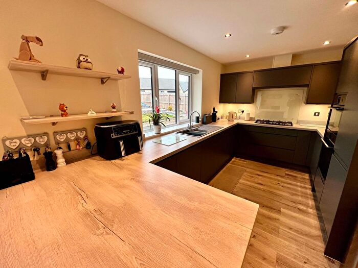 3 Bedroom Bungalow For Sale In Estuary Gardens, Thornton, FY5