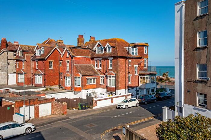 Studio To Rent In Cambridge Road, Eastbourne, BN22