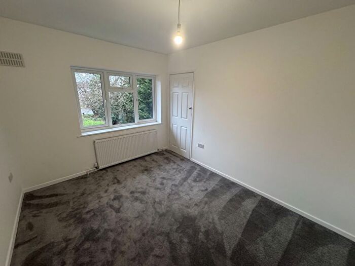 2 Bedroom Flat For Sale In Chestnut Close, West Drayton, UB7