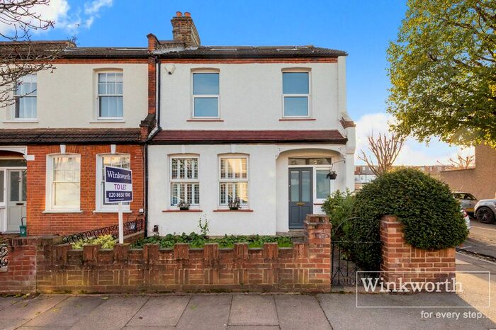 4 Bedroom End Of Terrace House To Rent In Durban Road, Beckenham, BR3