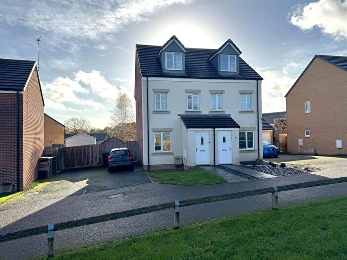 3 Bedroom Semi Detached House For Sale In Foley Road, Newent, GL18