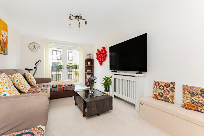 2 Bedroom Flat For Sale In (Flat ) Carswell Walk, South Queensferry, EH30
