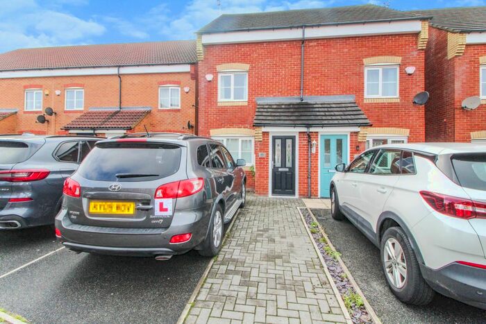 3 Bedroom Semi-Detached House To Rent In Heather Lea, Blyth, NE24