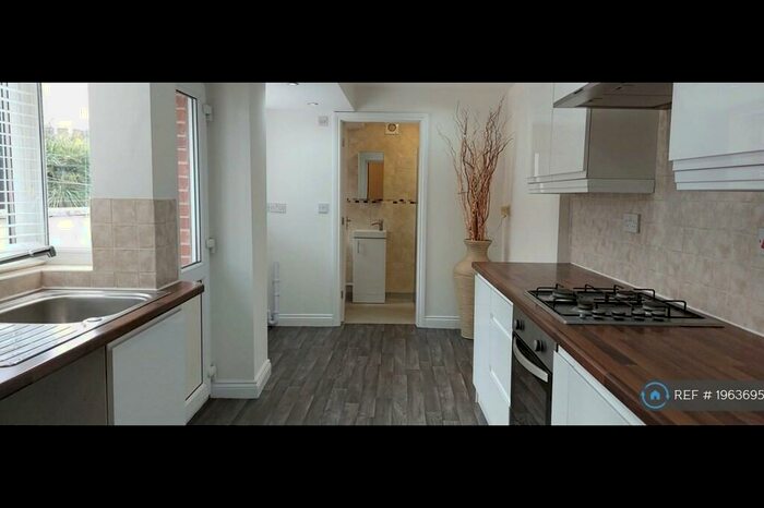 2 Bedroom Terraced House To Rent In Heath Street, Newcastle-Under-Lyme, ST5