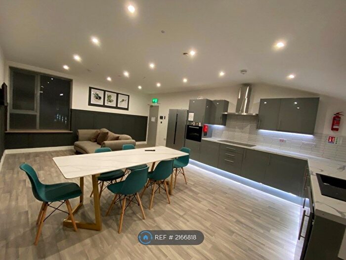 1 Bedroom Flat To Rent In Letty Street, Cardiff, CF24