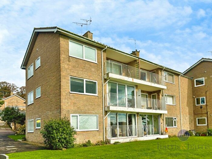 2 Bedroom Flat To Rent In Fairfield Park, Lyme Regis, DT7