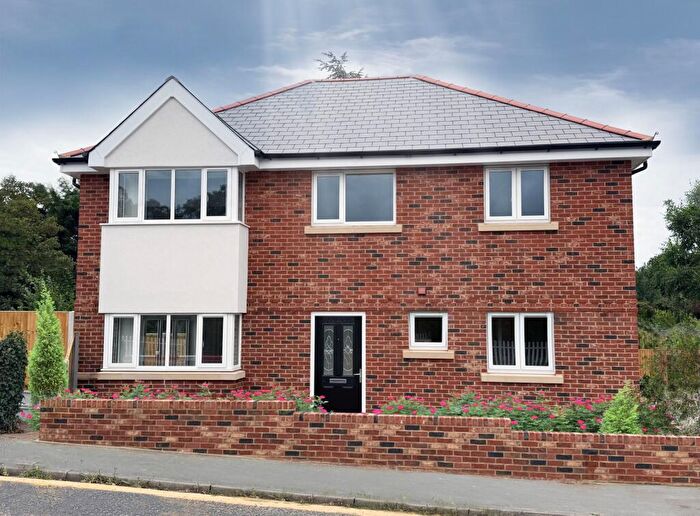 4 Bedroom Detached House For Sale In Woodnesborough Road, Sandwich, CT13