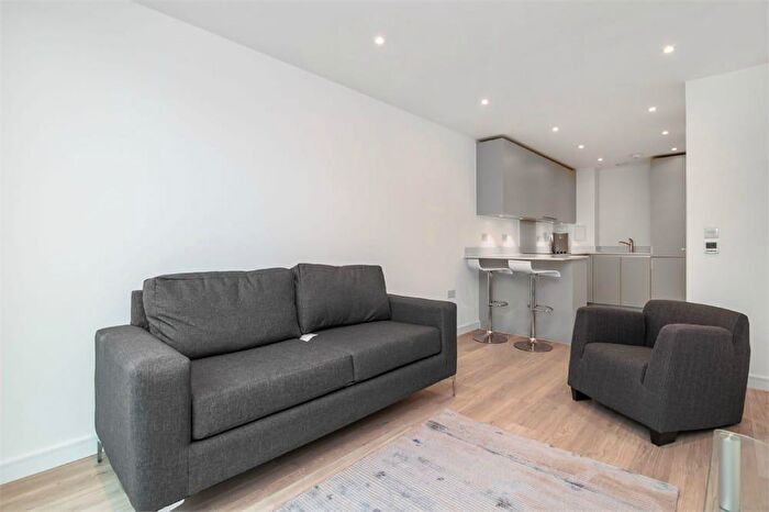 1 Bedroom Apartment To Rent In Pinnacle Apartments, Saffron Central Square, Croydon, CR0