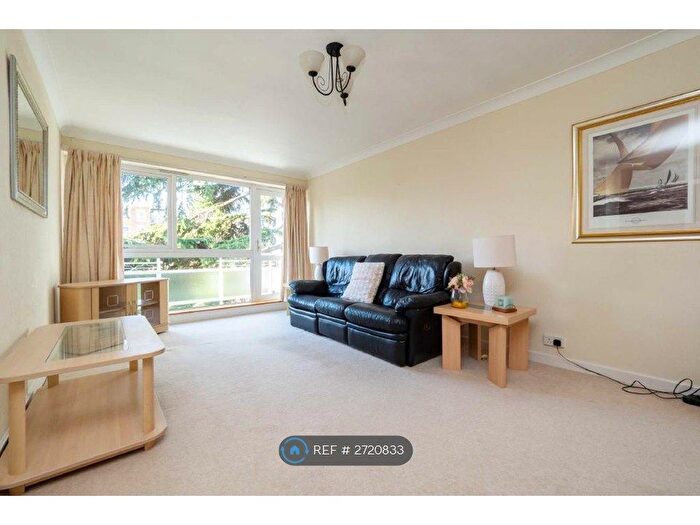 2 Bedroom Flat To Rent In Patcham Court, Sutton, SM2